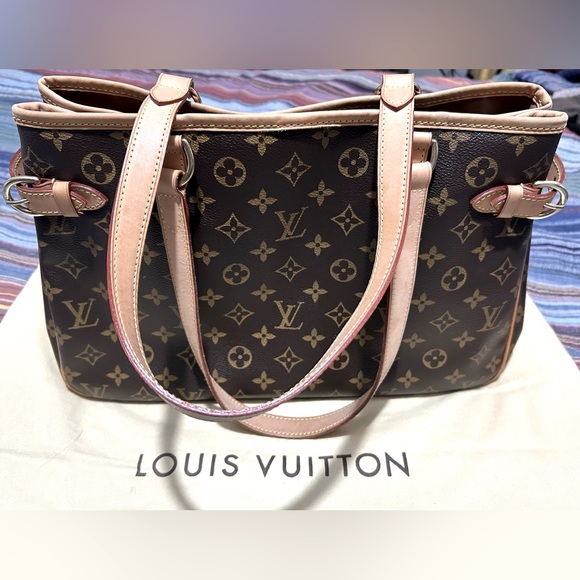 Louis Vuitton Handbags - Authentic Louis Vuitton Horizontal Batignolles Shoulder Bag. A+ condition.